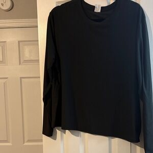 Athletic Works Black Long-Sleeve Crew Neck Top